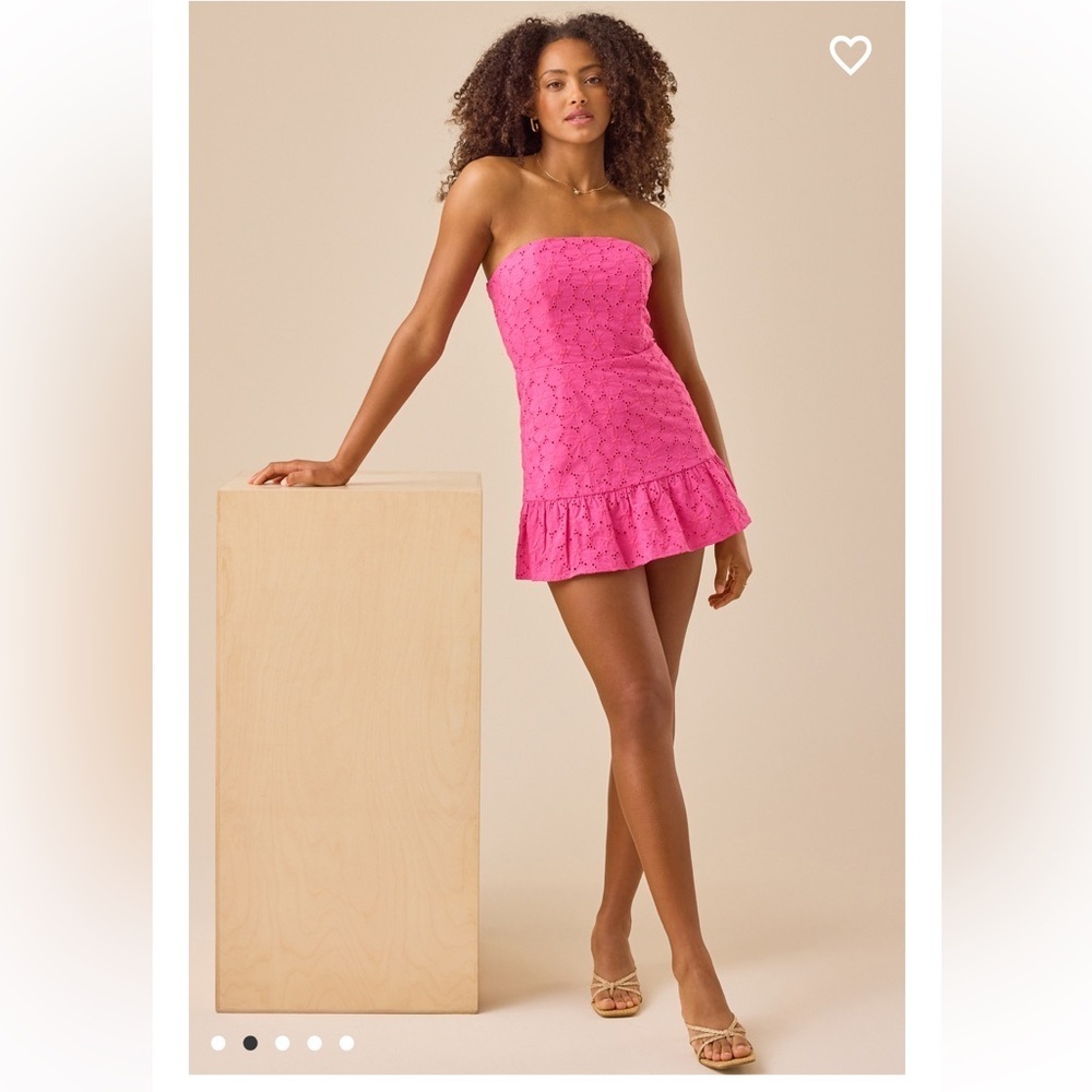 New with tags Altar’d State Baylyn Strapless Romper